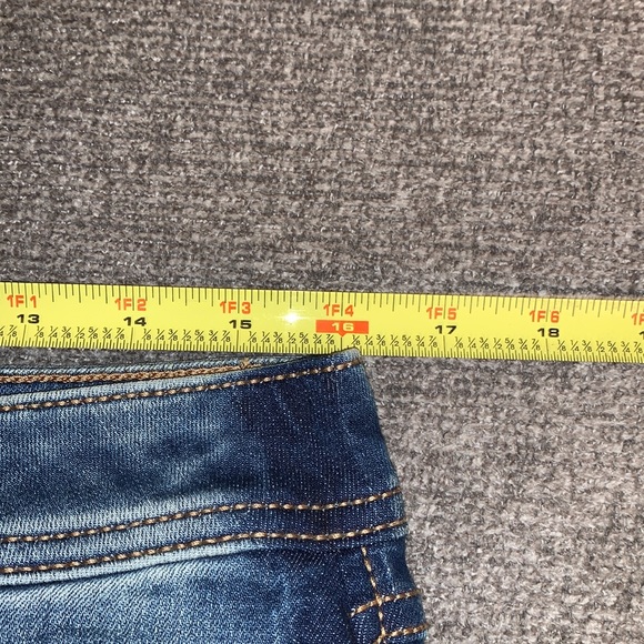 INC Shorts - Picture 5 of 7